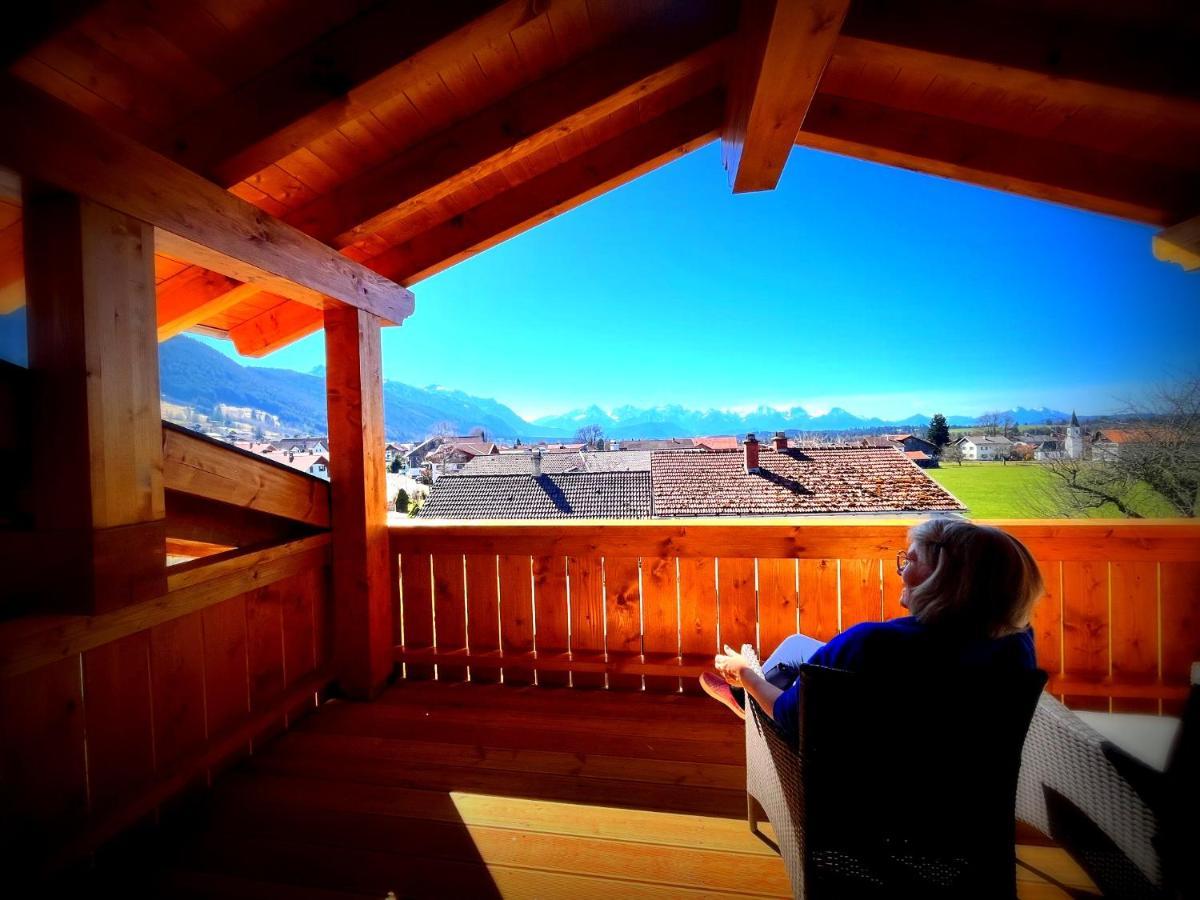 23 Neu Erbaute Ferienwohnung Mit Schloss- Und Panoramablick Halblech-Buching Exterior foto