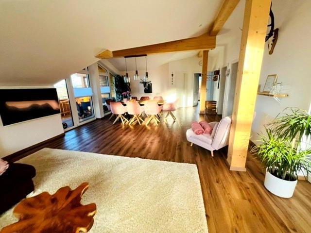 23 Neu Erbaute Ferienwohnung Mit Schloss- Und Panoramablick Halblech-Buching Exterior foto