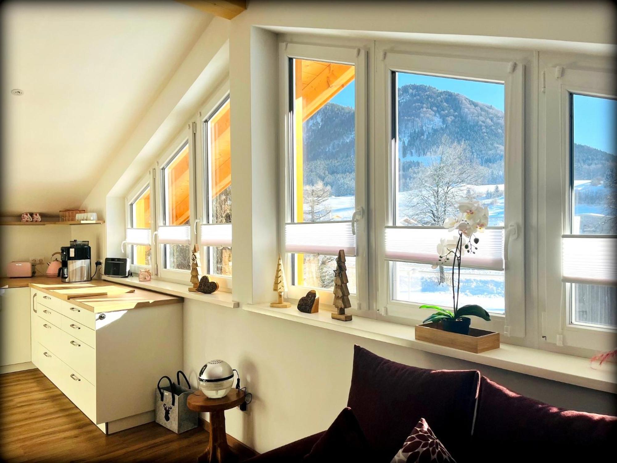 23 Neu Erbaute Ferienwohnung Mit Schloss- Und Panoramablick Halblech-Buching Exterior foto